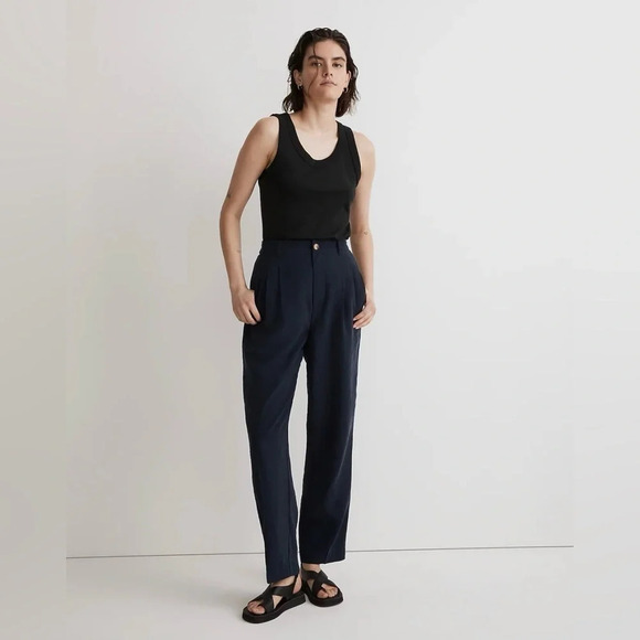 Madewell Pants - Madewell The Tailored Tapered Pant in Softdrape NWT
Navy 
Size 2